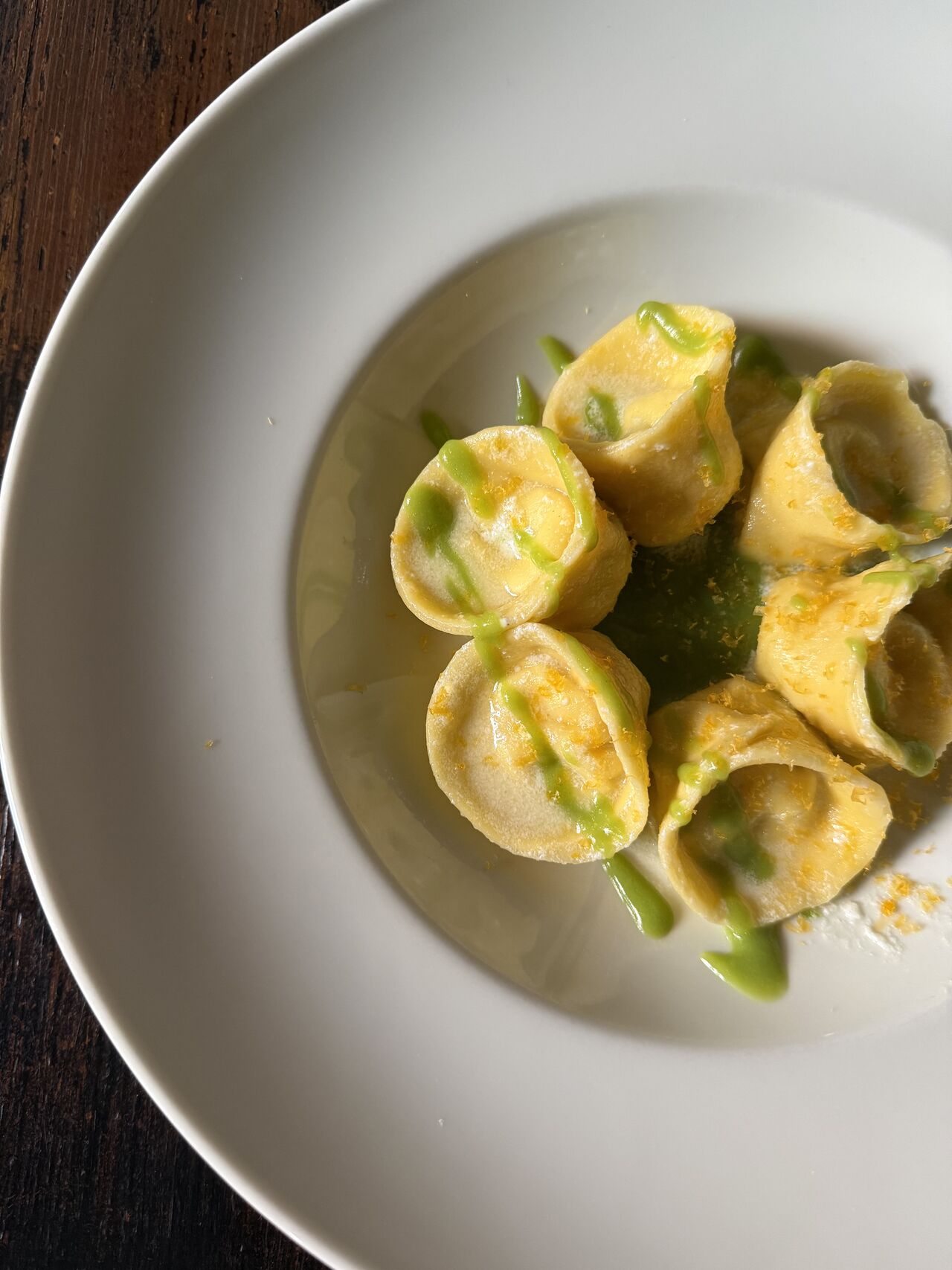 Ravioli ,ricotta e asparagi con uovo marinato 