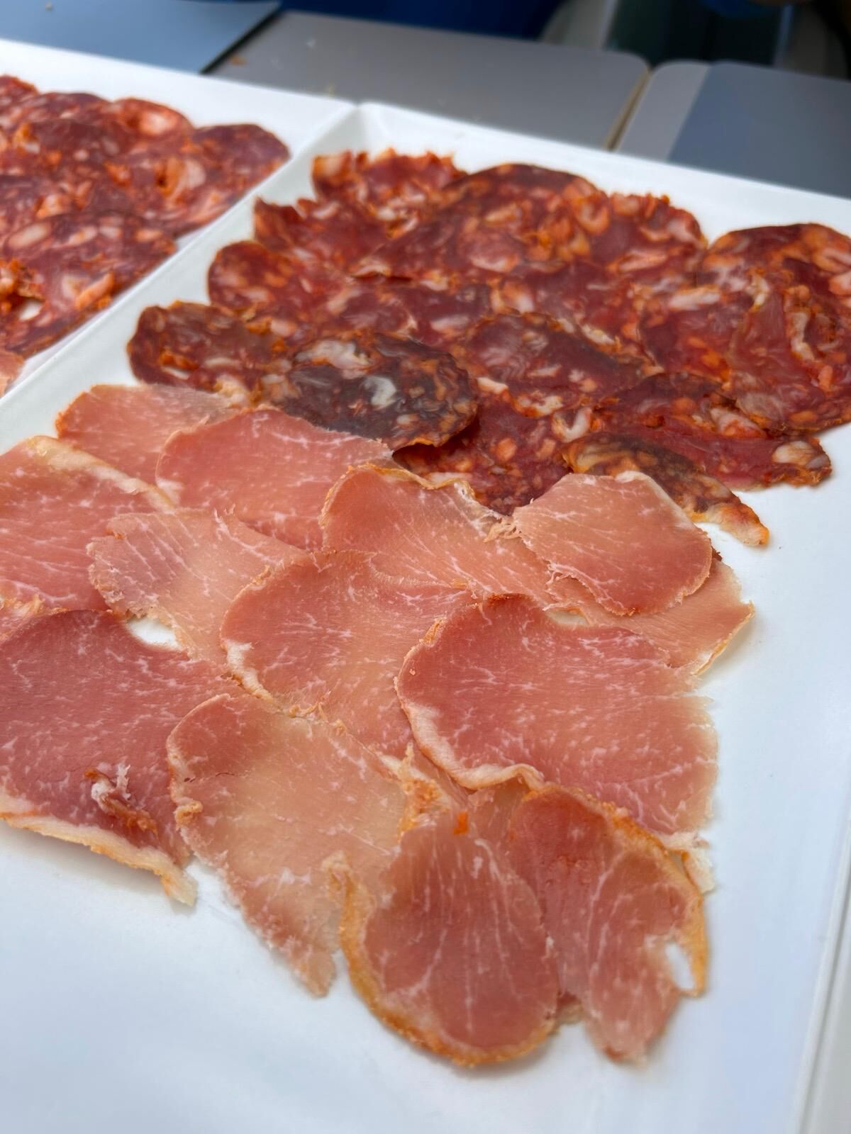 Surtido de lomo y chorizo iberico