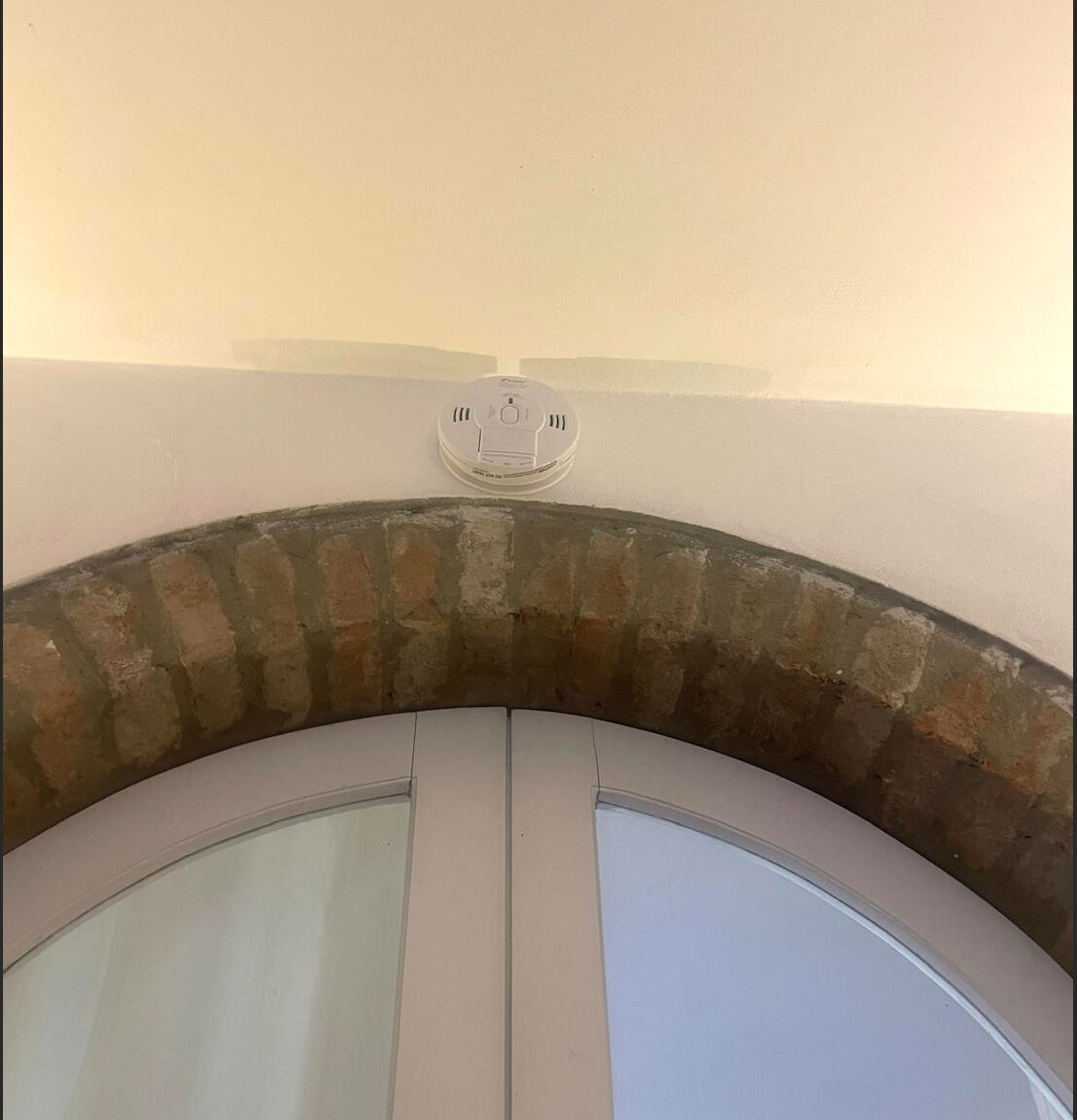 Smoke Detector & Alarm / Rilevatore di fumo con Allarme