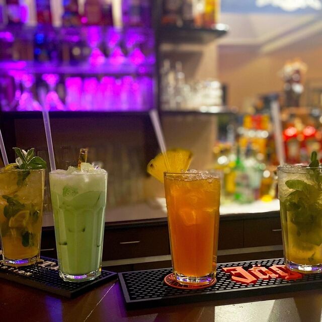 große Cocktail-Auswahl