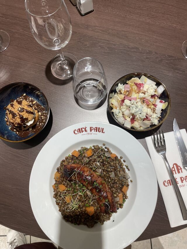 Entrée, plat, dessert du jour 