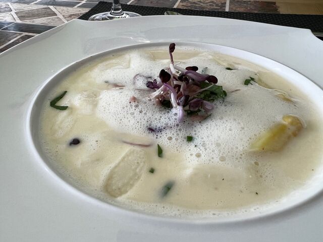 Spargelcremsuppe