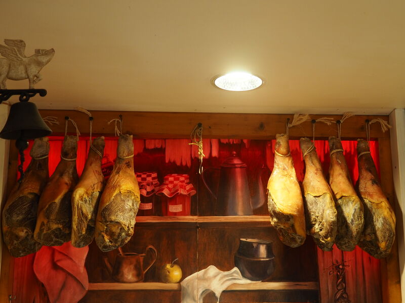 Jambons des Pyrénées