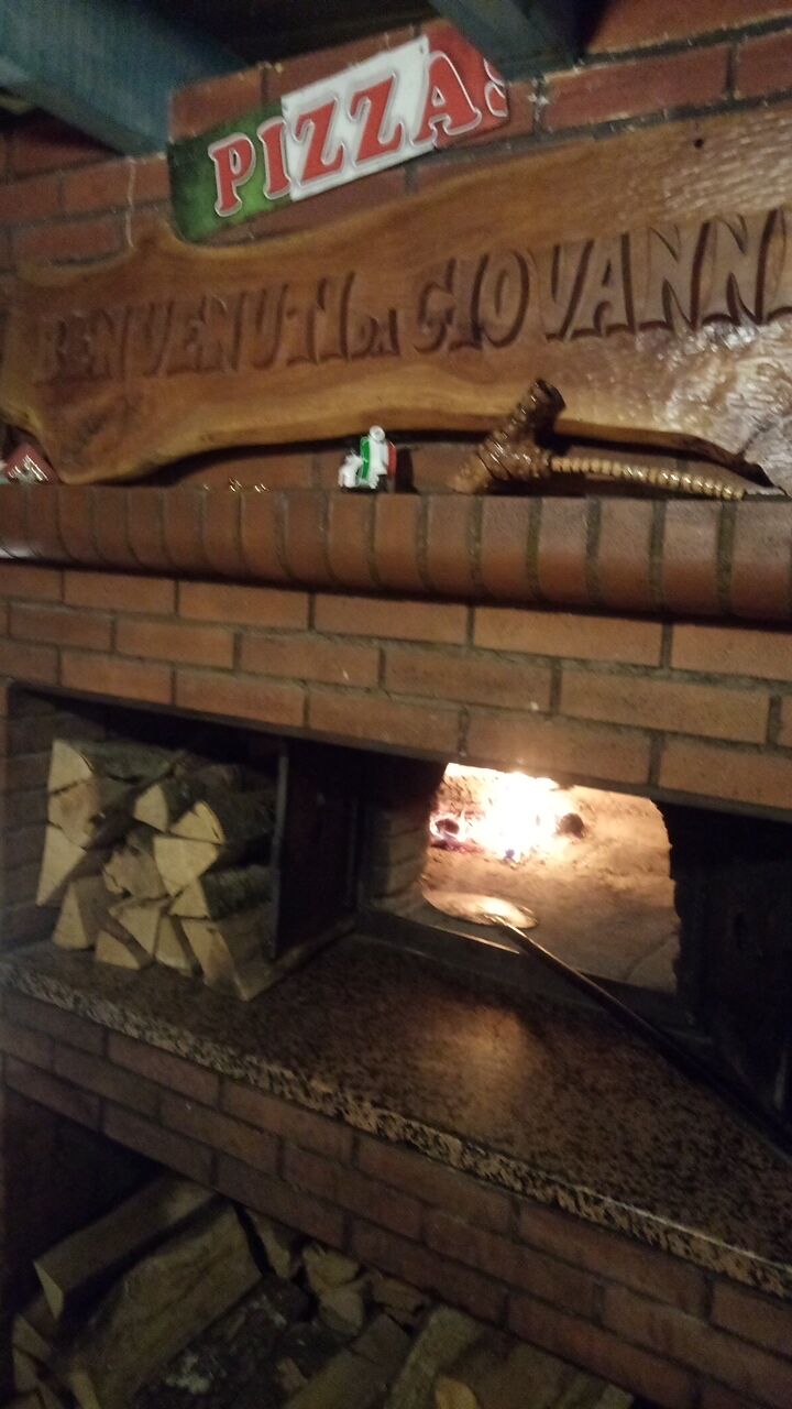 Pizzas cuites au feu de bois 