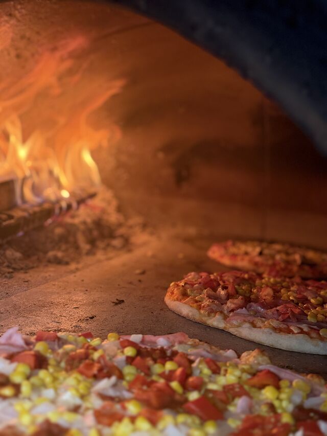 frisch aus dem Holzofen