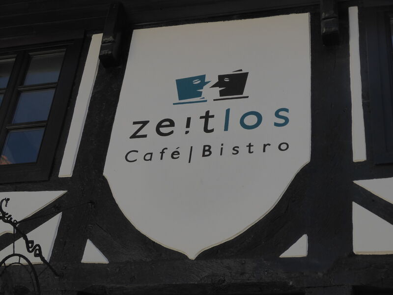 ….steht für tolles Ambiente, freundliches Team, nette Gäste, gesunde, abwechslungsreiche Küche, selbstgebackene Kuchen.