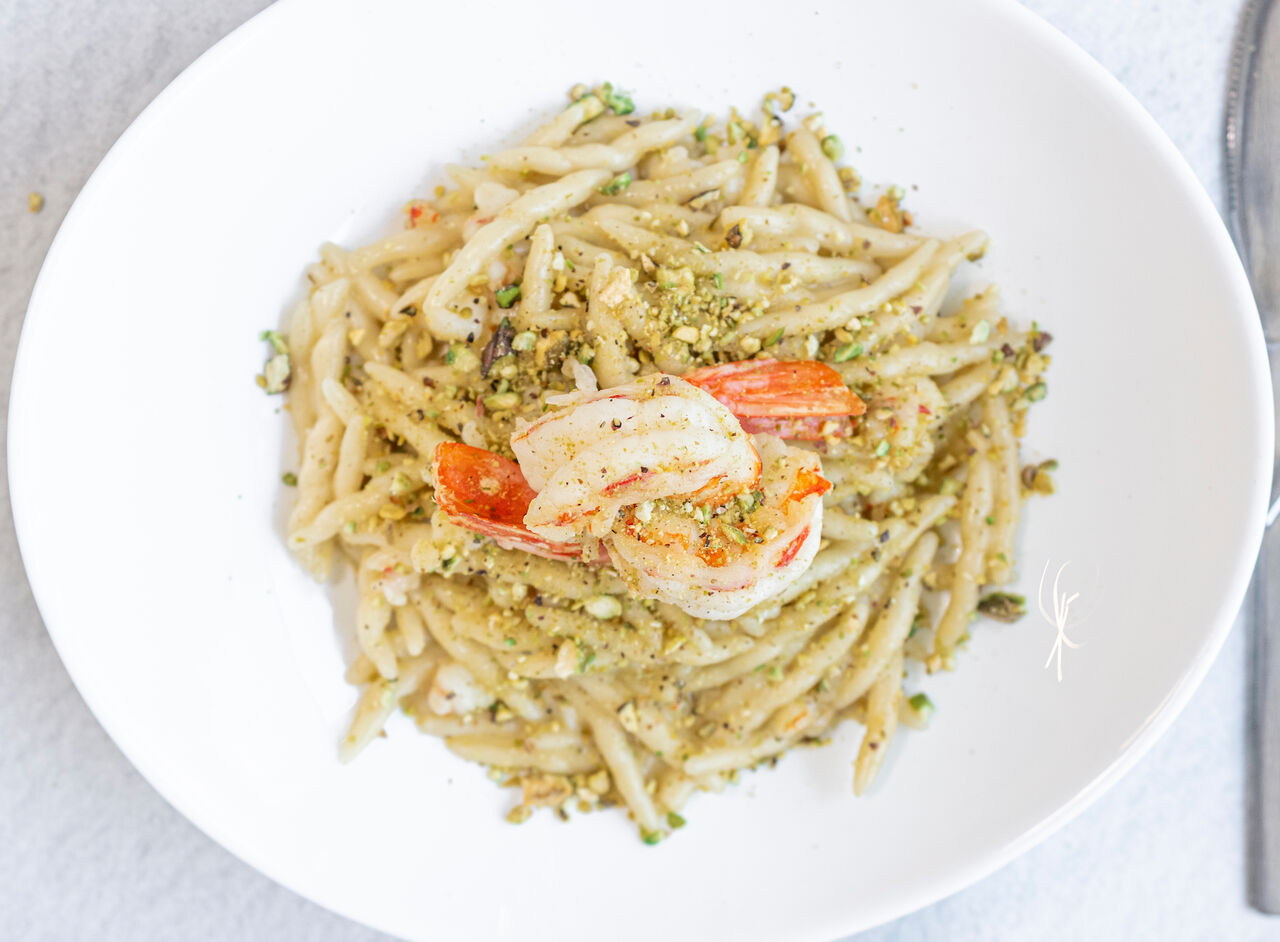 Trofie con Gamberi e Pesto al Pistacchio