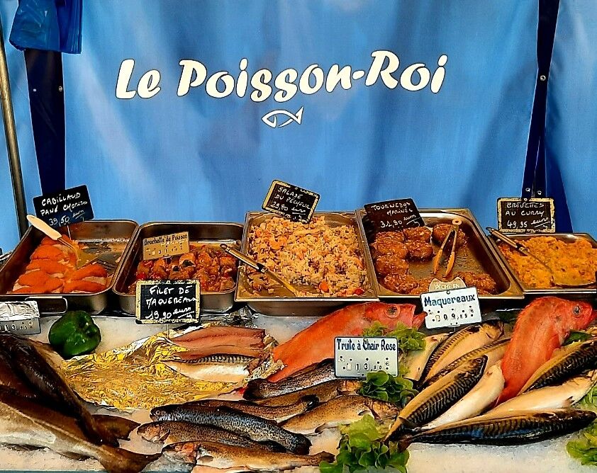 Nos étals sont garnis. Nous vous proposons chaque semaine un arrivage de qualité et des préparations faites 