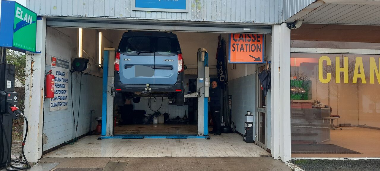 GARAGE CD AUTO AVRILLE English cuisine near me Book now