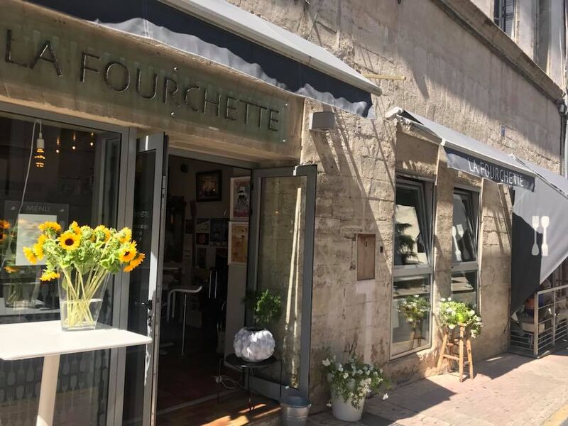 Bienvenue dans notre restaurant au 17 rue Racine à Avignon