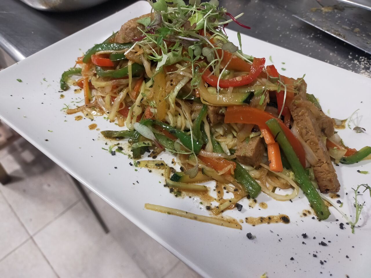 Verduras al wok con seitán