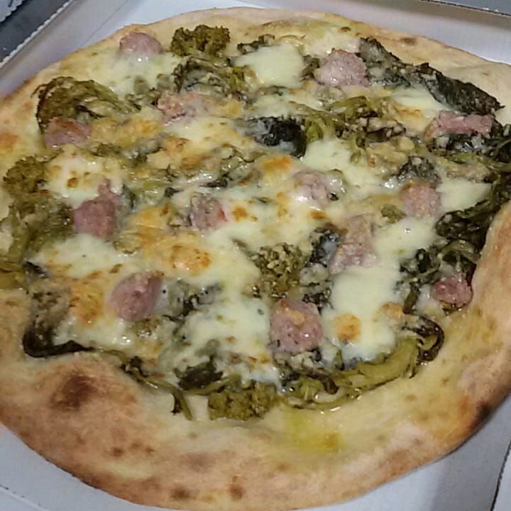 Ecco la Nostra Novità! Pizza #Friarielli ?? Secondo la tradizione Napoletana