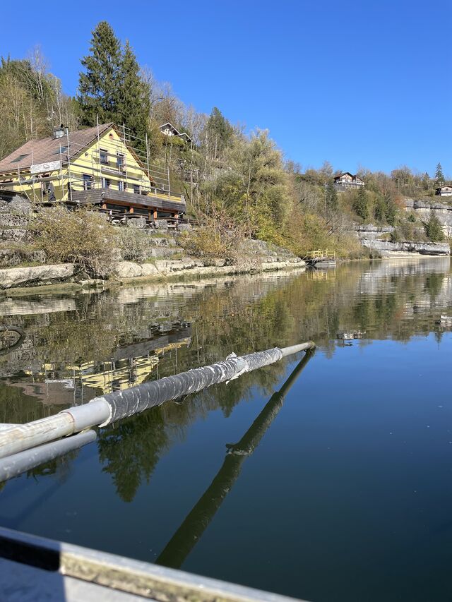 le Restaurant et les bassins 