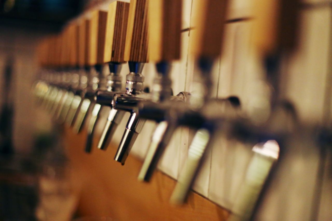 Piwo rzemieślnicze lejemy z 18 kranów