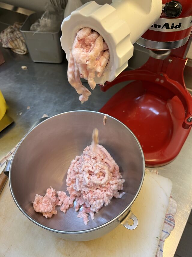 Terrine campagnarde en préparation