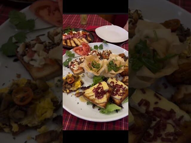 Abertos de Segunda a Sábado ao Almoço e ao Jantar