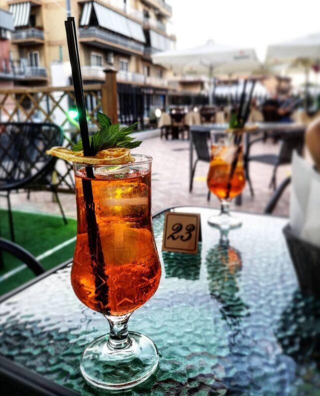 Ora di uno spritz nel nostro giardino 