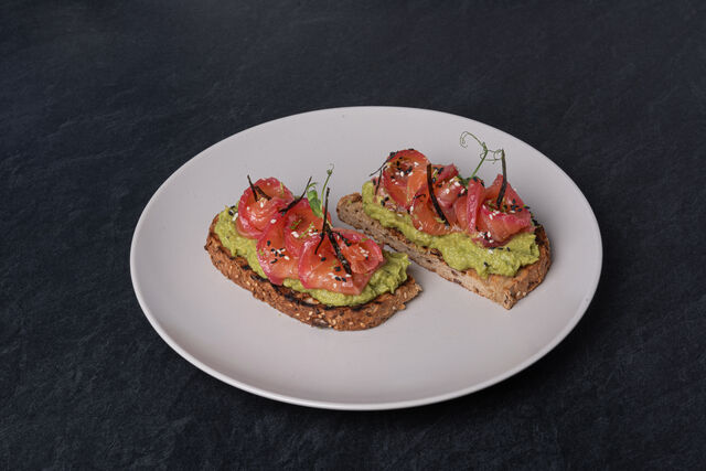 Avo Salmon Toast