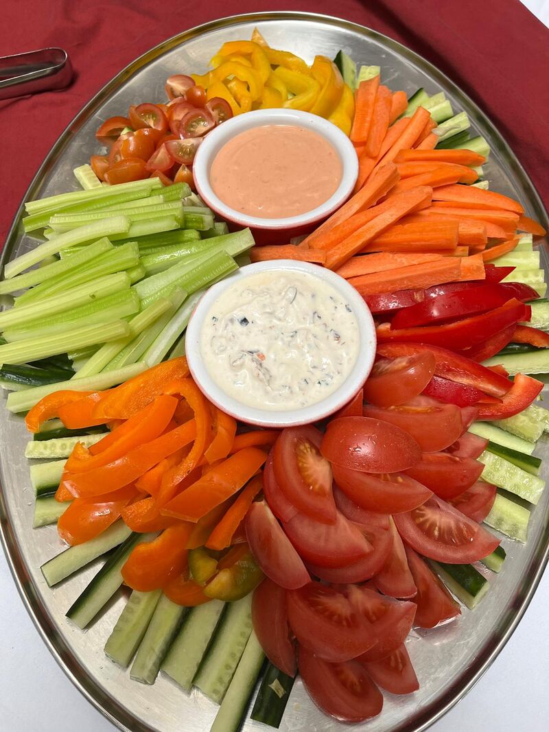 Zeleninový tác s dipy 
