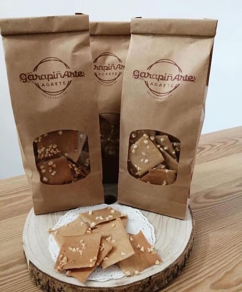 Producto 100% artesanal y exquisito de los que pruebas y no puedes parar... GarapiñArte Agaete, una delicia ...