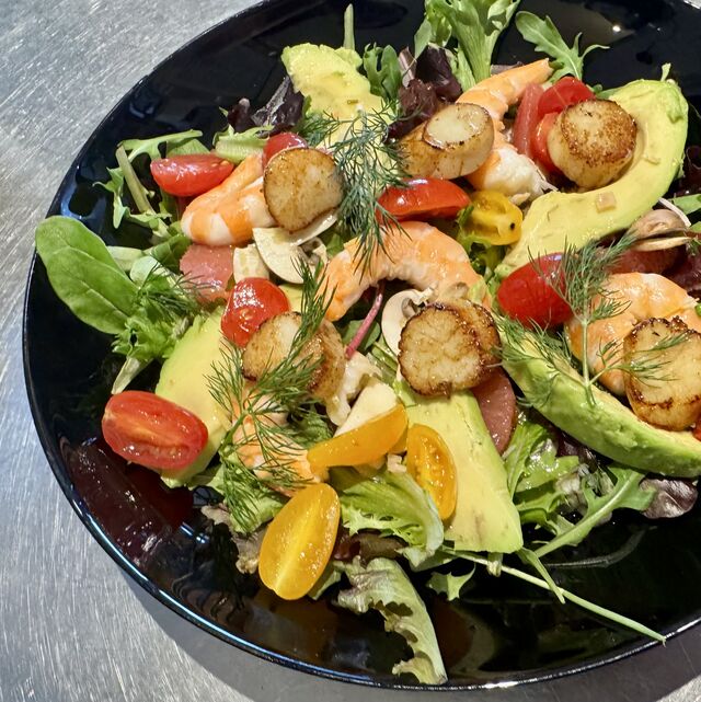Salade de st Jacques et crevettes....
