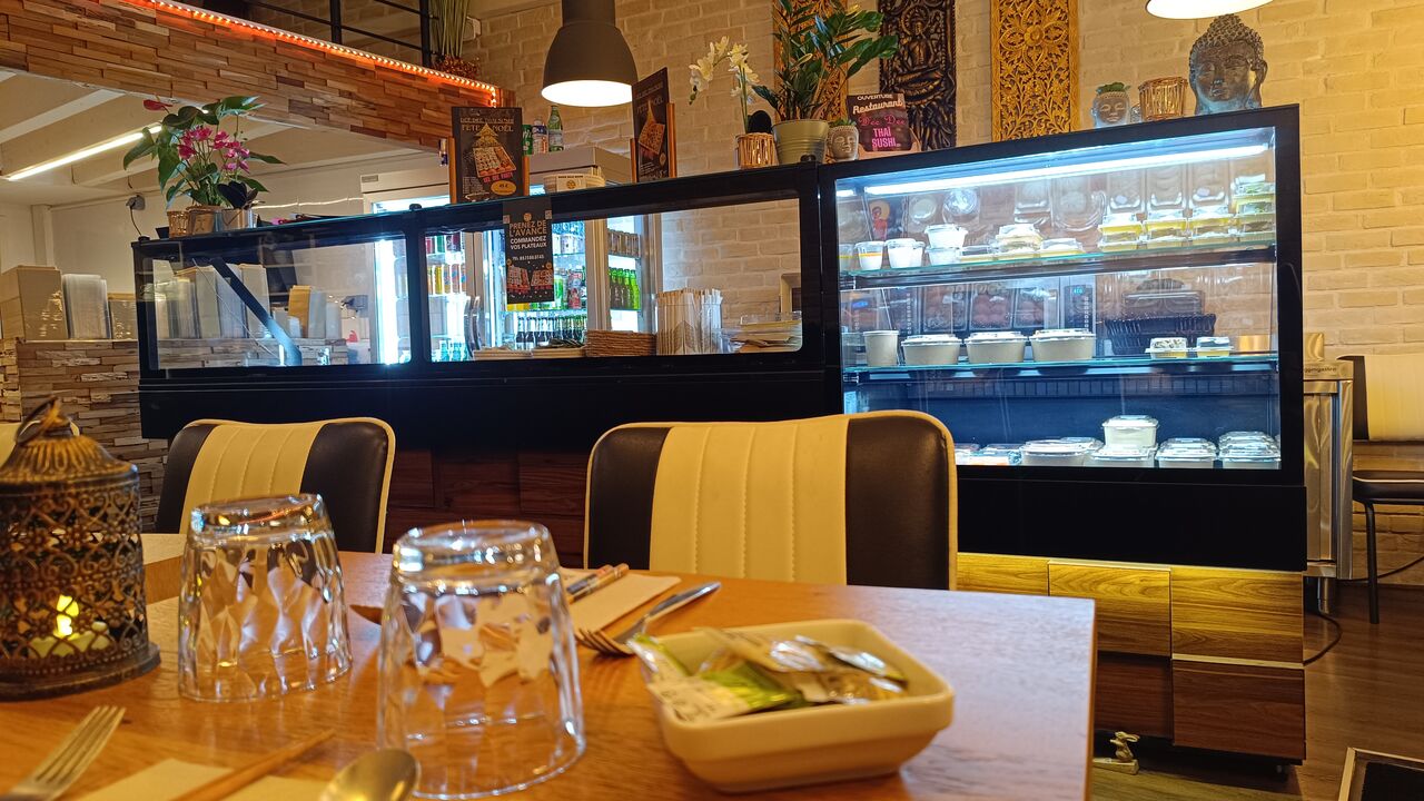 Dee Dee Thai sushi decembre 2024