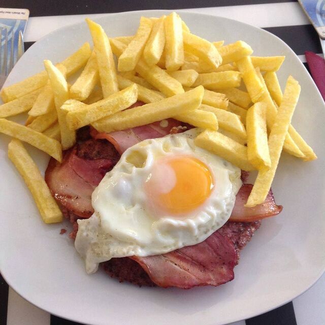 O chamado bitoque á antiga portuguesa