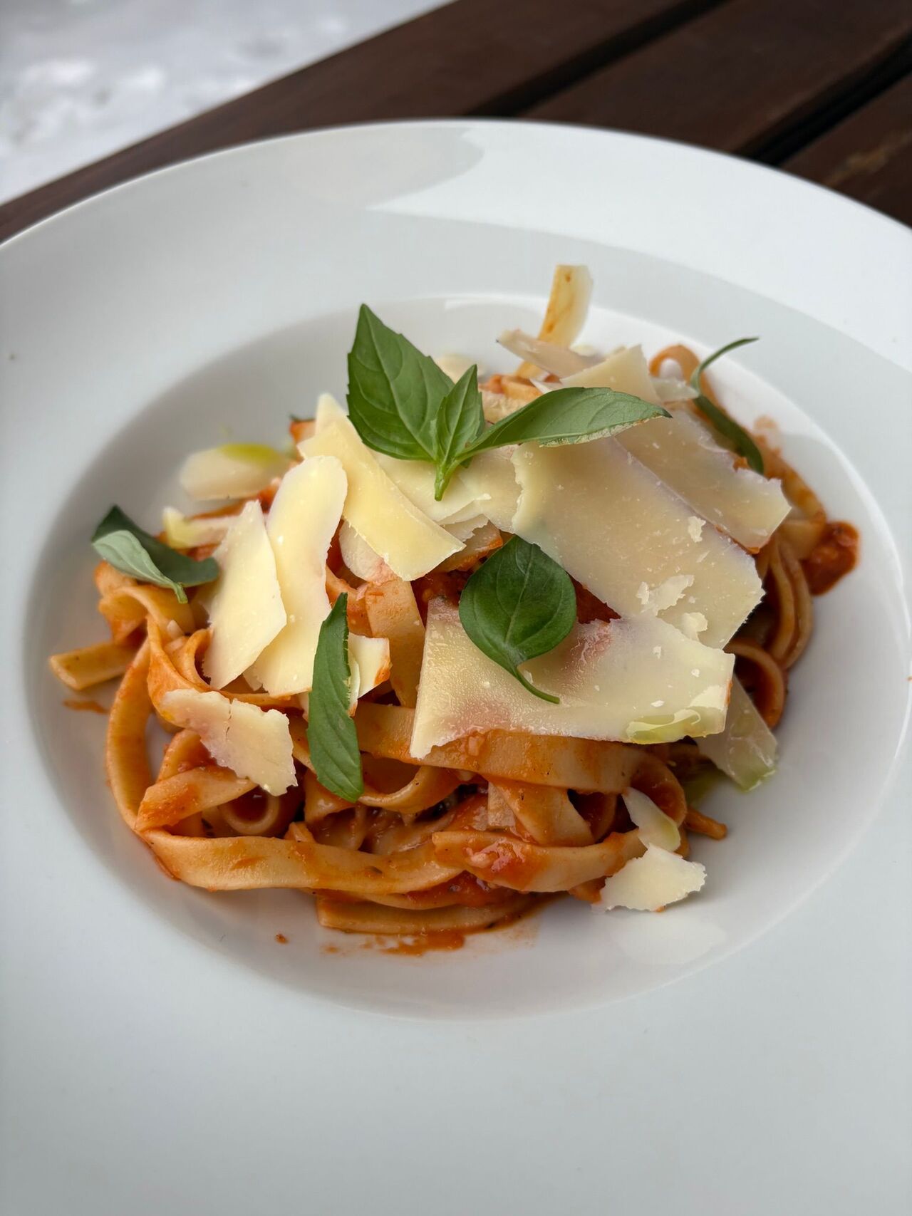 Tagliatelle v tomatové omáčce