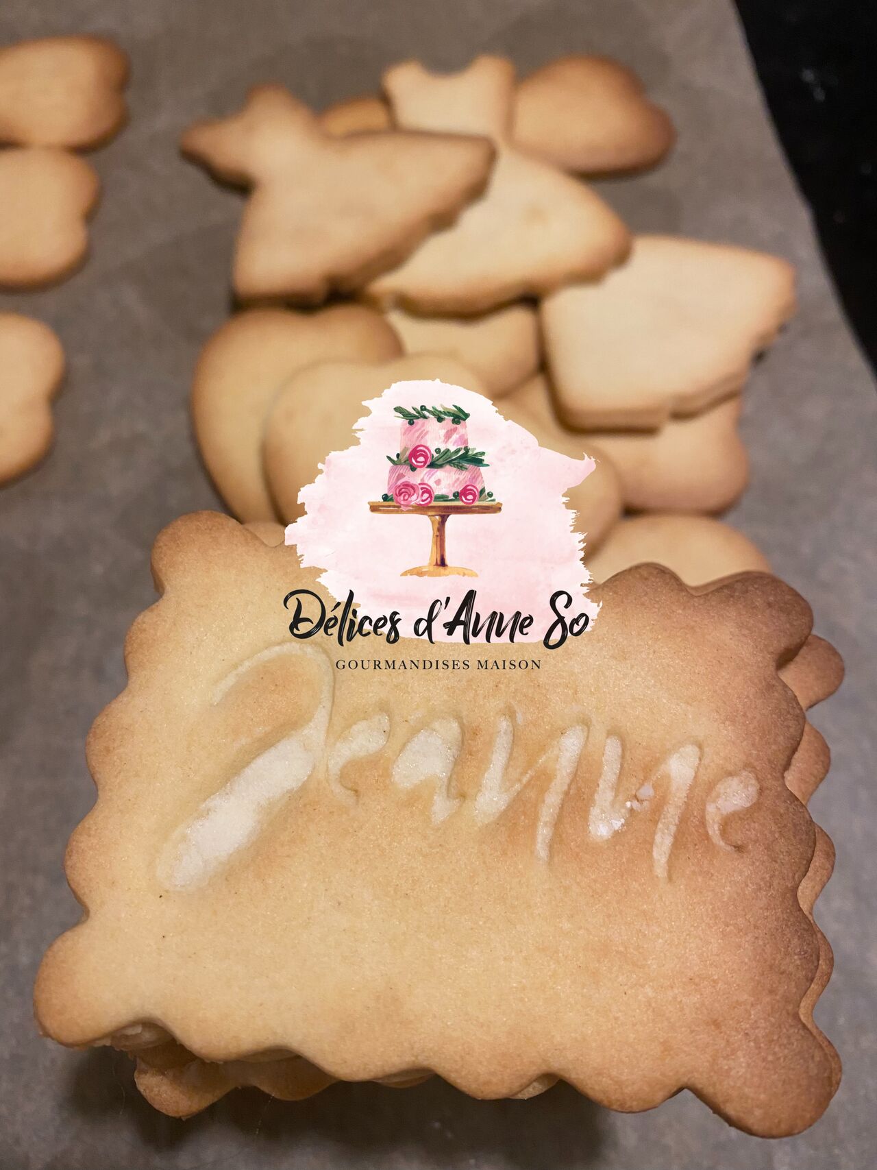 N'hésitez pas à me consulter pour la réalisation de sablés personnalisés, un cadeau qui fait toujours plaisir !