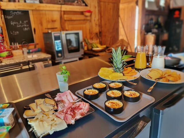 Le petit-déjeuner buffet 