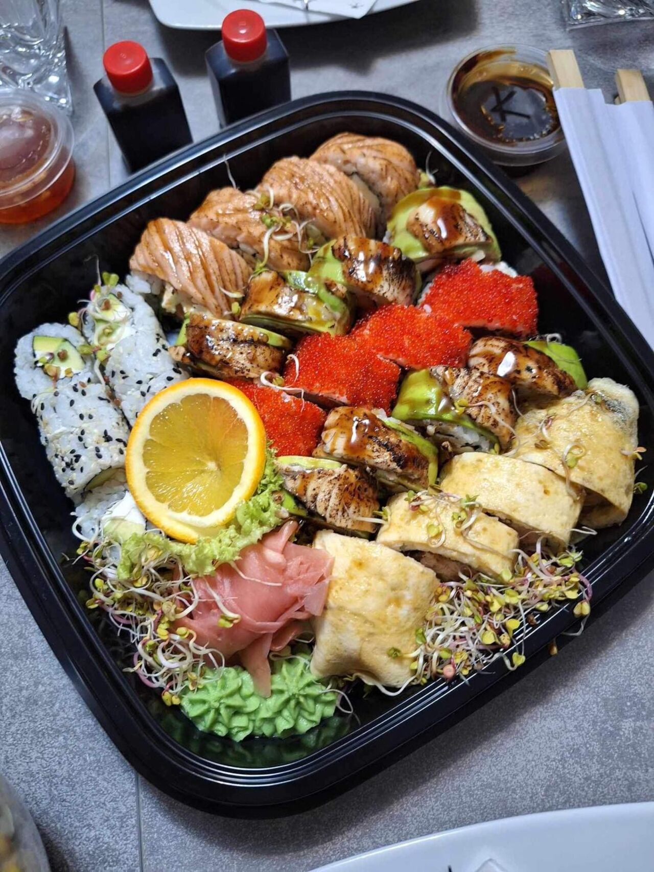 Zamawiaj w dostawie lub na wynos 🍴 🛺