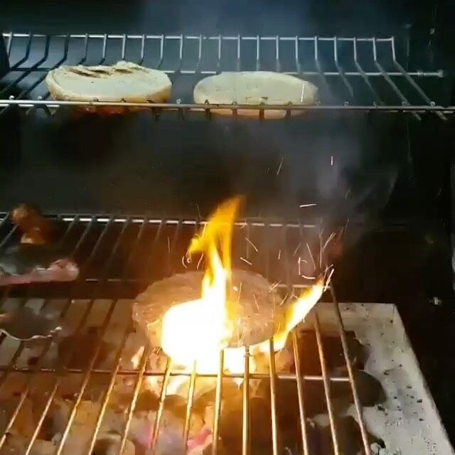 Hamburguesas a la Brasa de Ternera y de buey 200g