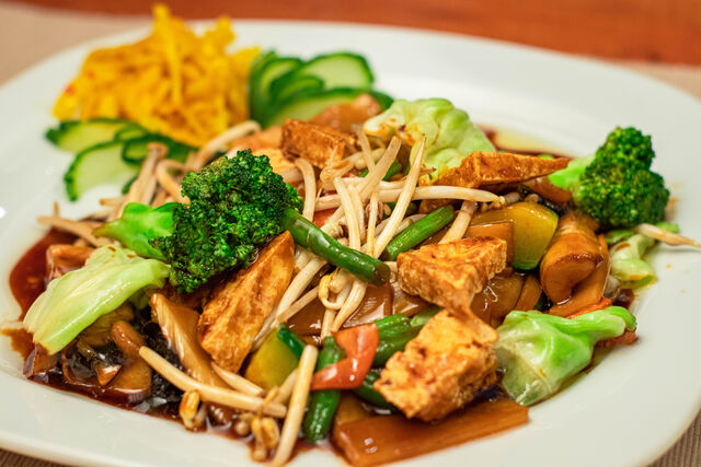 Gemüse mit Tofu in Teriyaki-Sauce 照燒豆腐