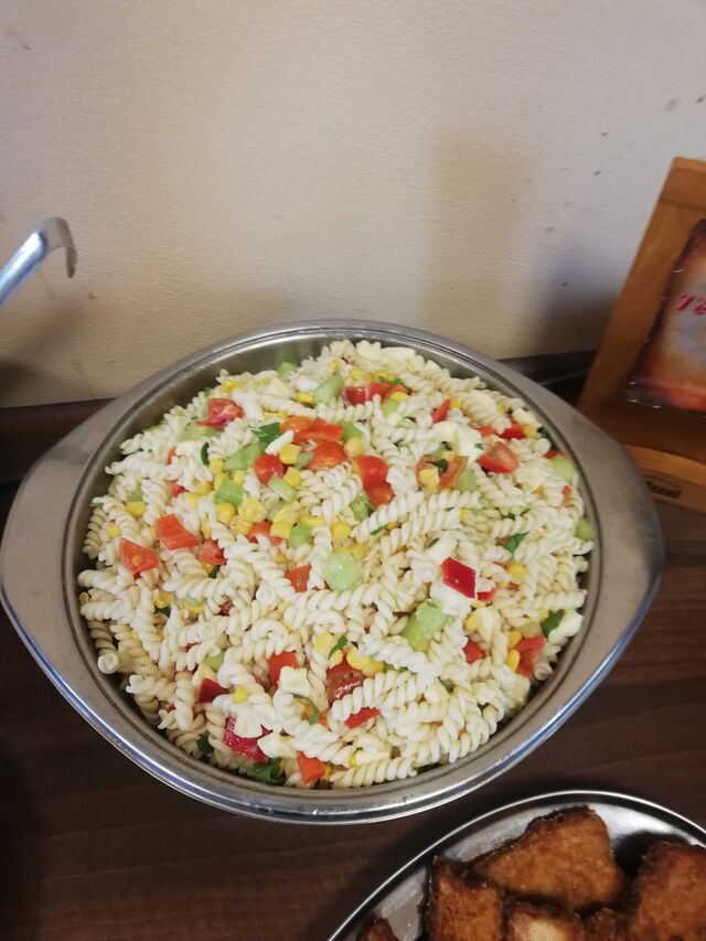 Těstovinový salát