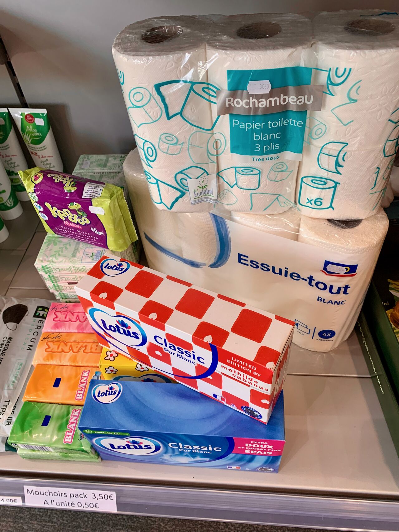 Papier toilette, Sopalin, mouchoirs, lingettes.