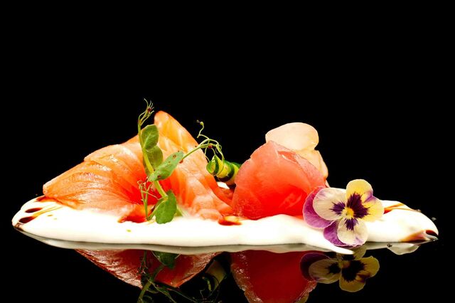 BURRATA HOSHI SASHIMI