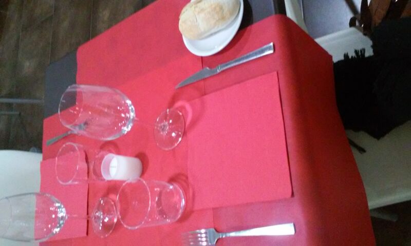 ¿Una cena romántica? Haz tu reserva.