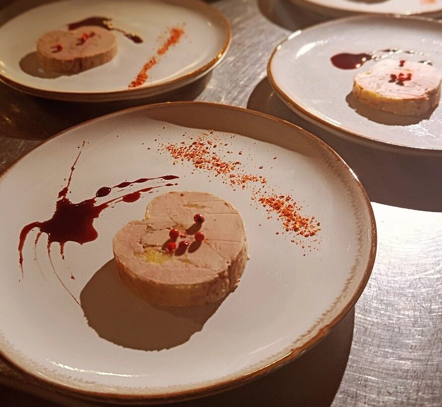 Foie Gras Maison - réduction de porto et piment espelette