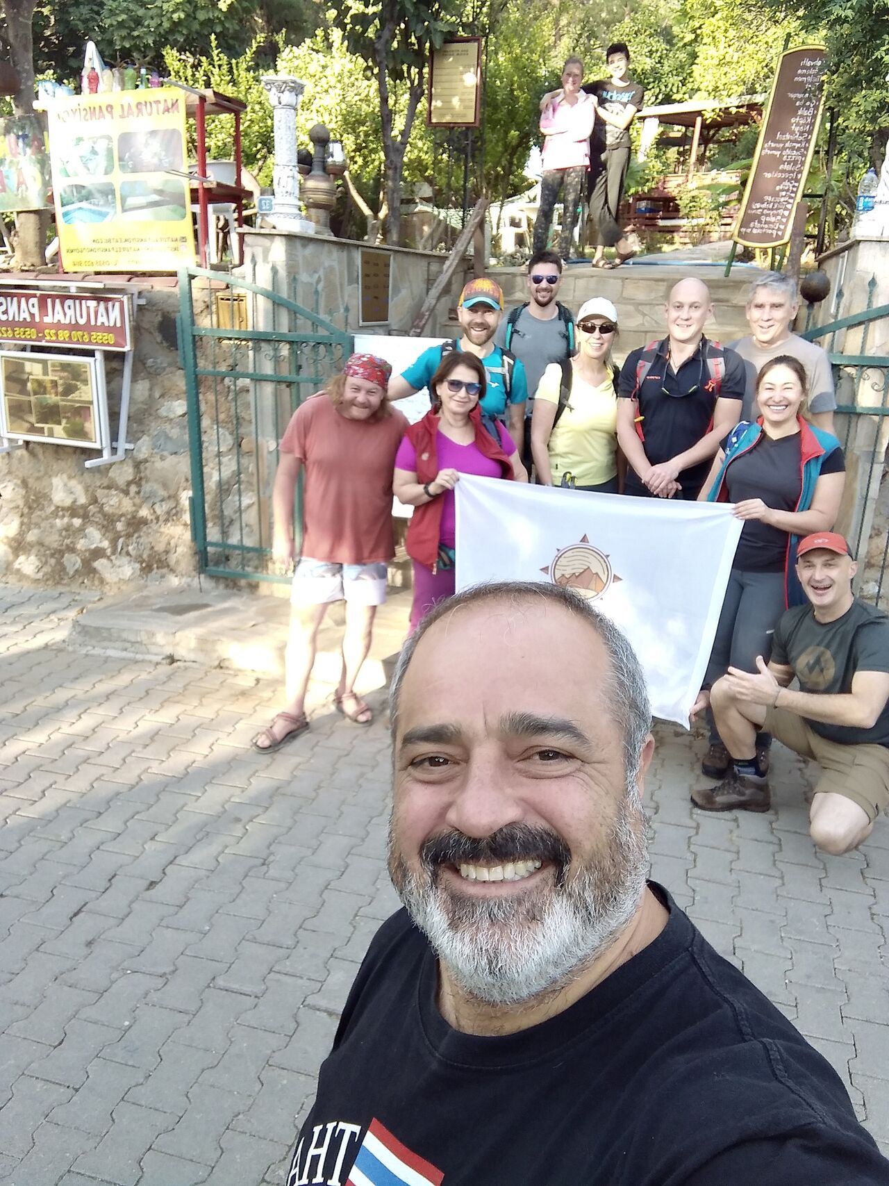 Mıddlearth travel grubu