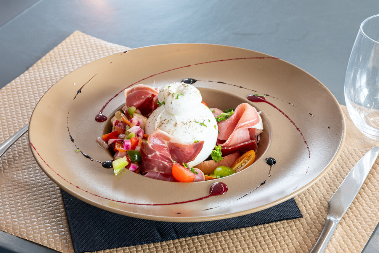 Pêches rôties & burrata 