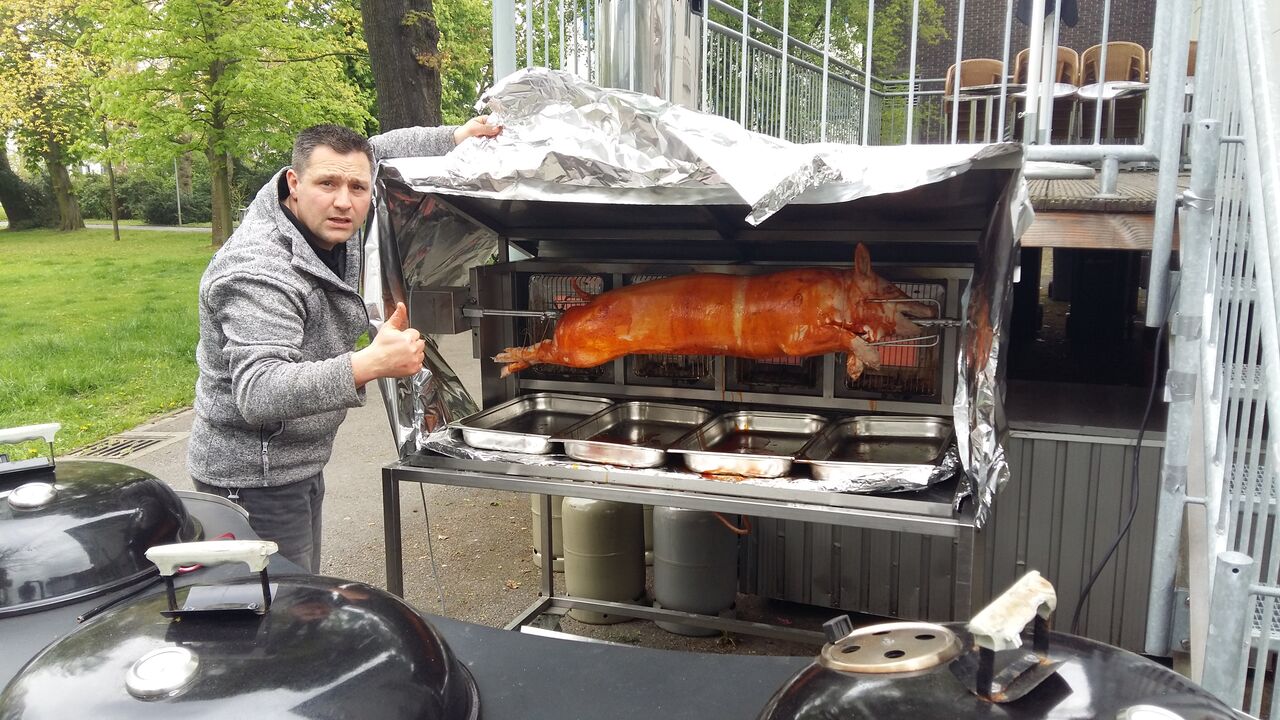 Oder vom Spanferkelgrill