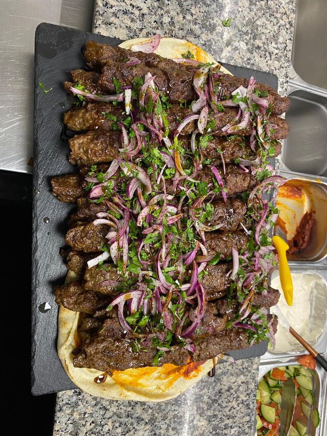 ? Frisch Lamm-Kebab?