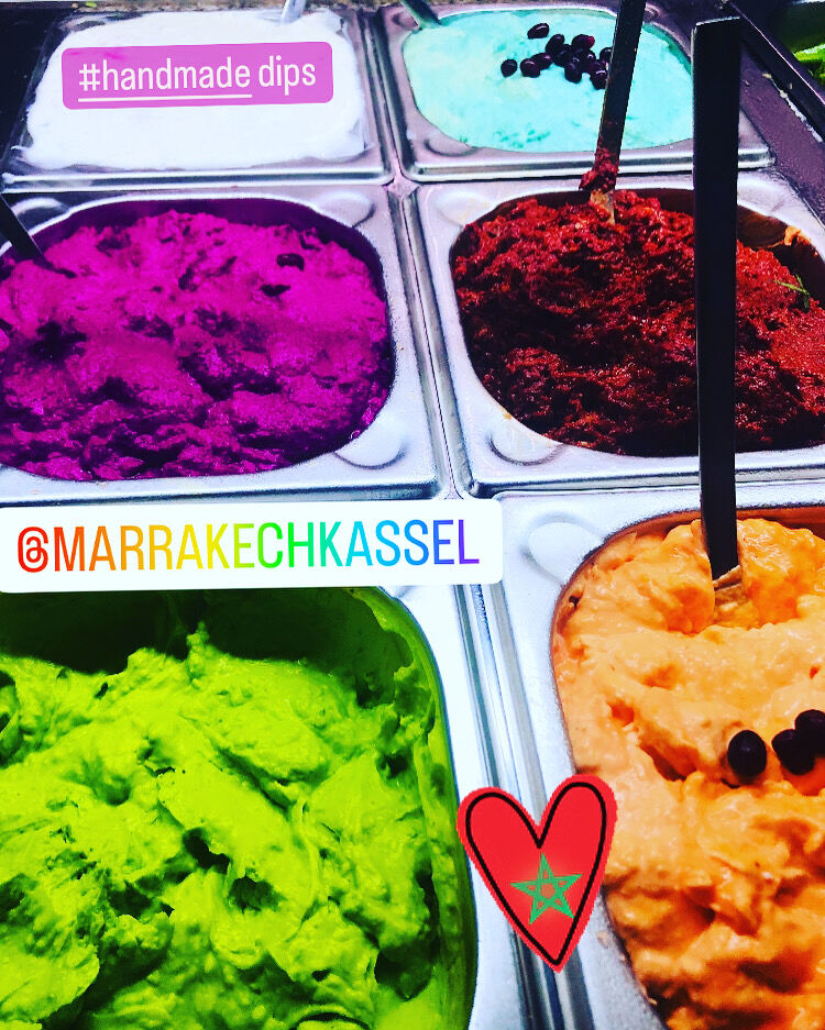 MarrakecH Unique 💙
Jeder Dip ist von unserem Chefkoch selbst gemacht. 💚
Eine eigene Kreation. 🧡
Einfach lecker. 💜