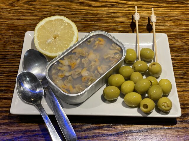 Berberechos con aceitunas 