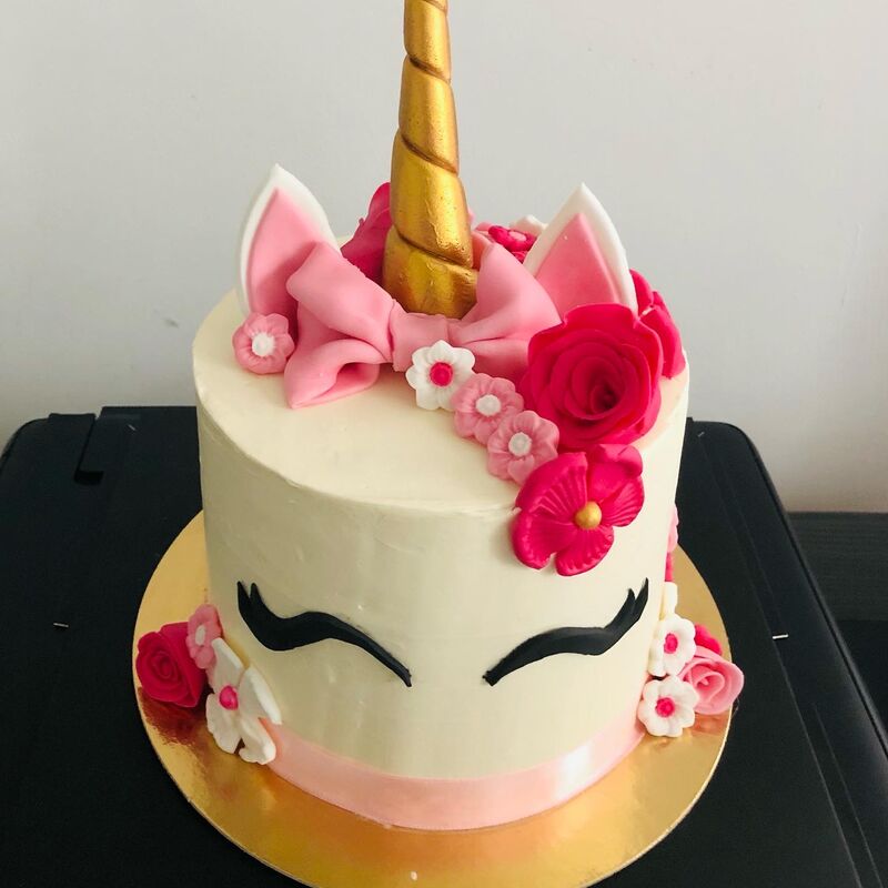 Licorne crème crinière pâte à sucre