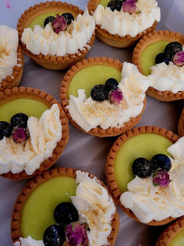 Tartaletky s lemon curd