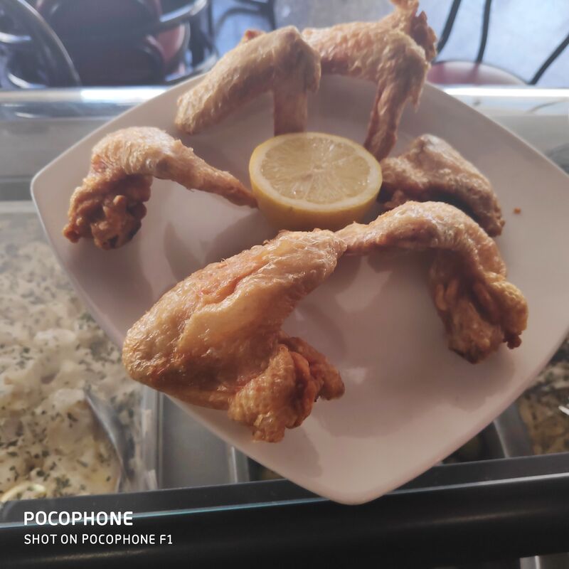 Alitas de pollo enteras