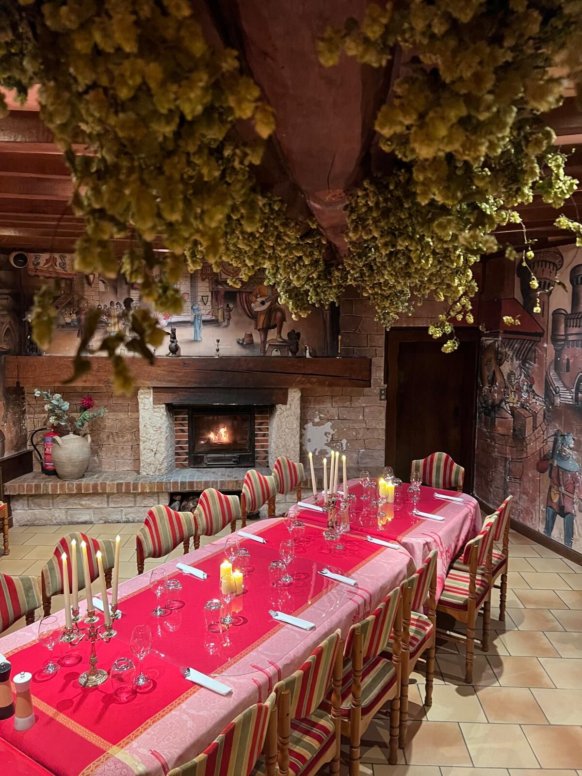 La Salle des Chevaliers – Nouveau décor, esprit d’époque