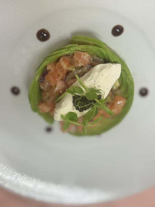 Tartare de saumon au kiwi 