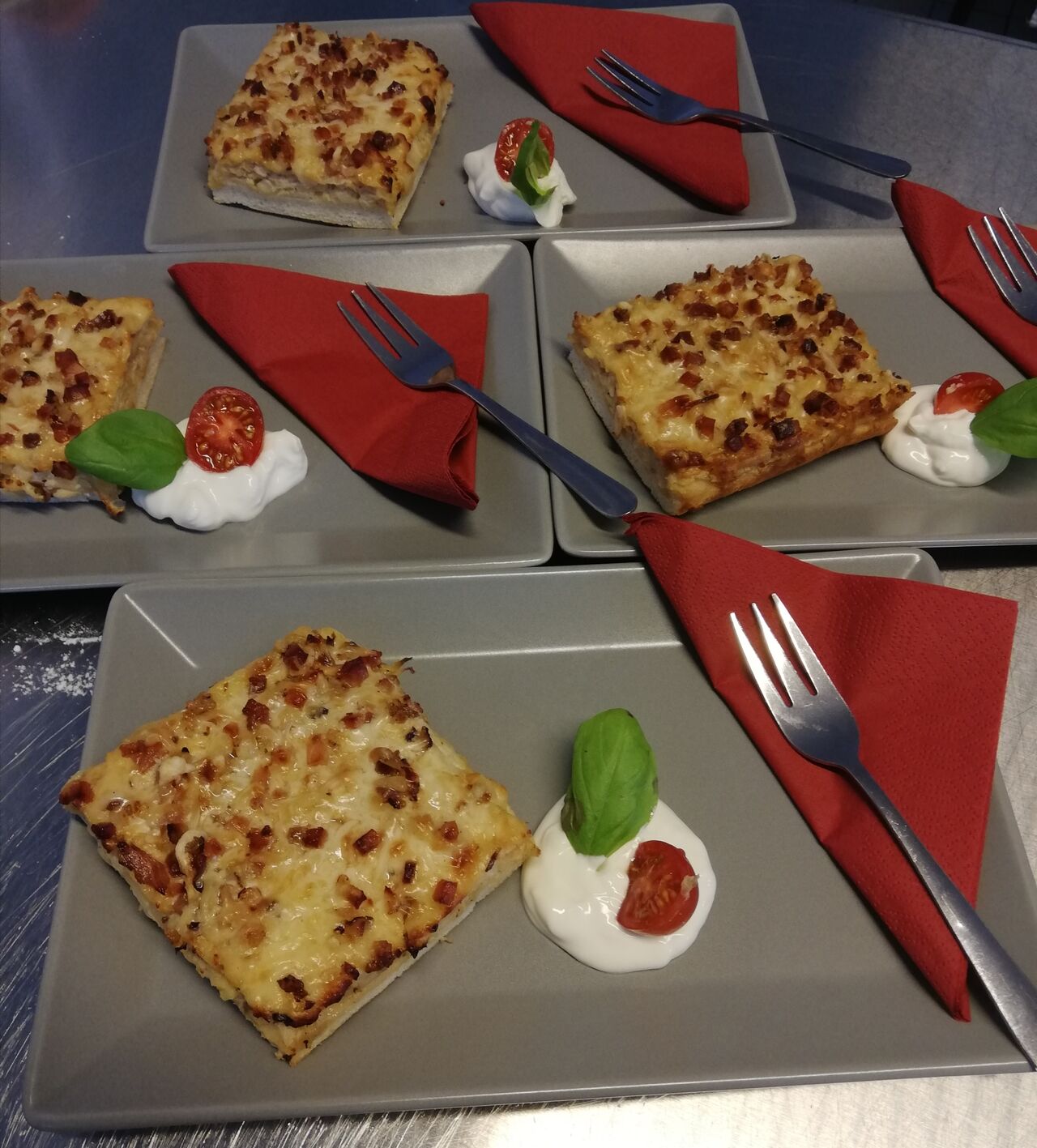 Zwiebelkuchen im Spätsommer